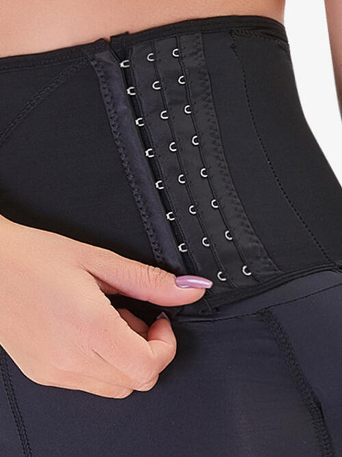 Eyes On You Shaping Shorts